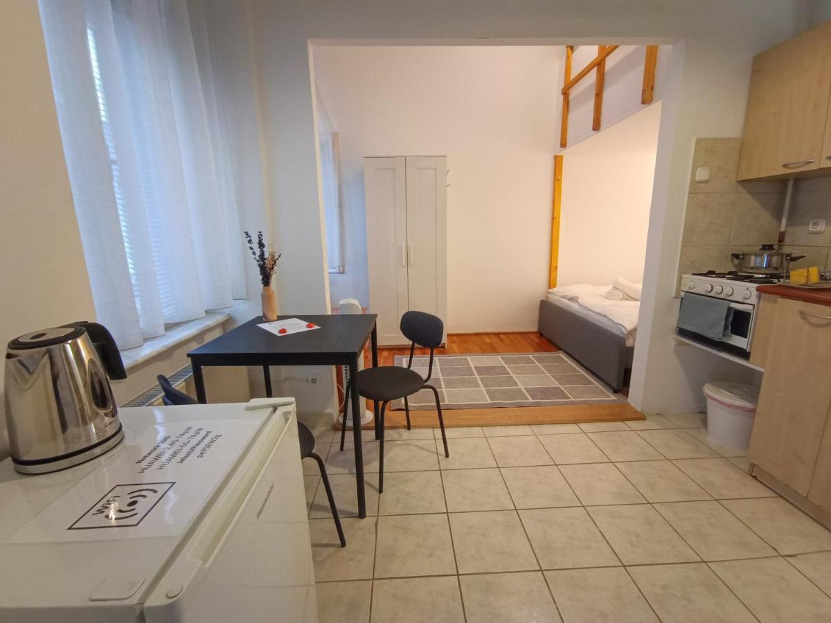 R172 Elitehost Raday Studio Apartment Budapest Exterior foto